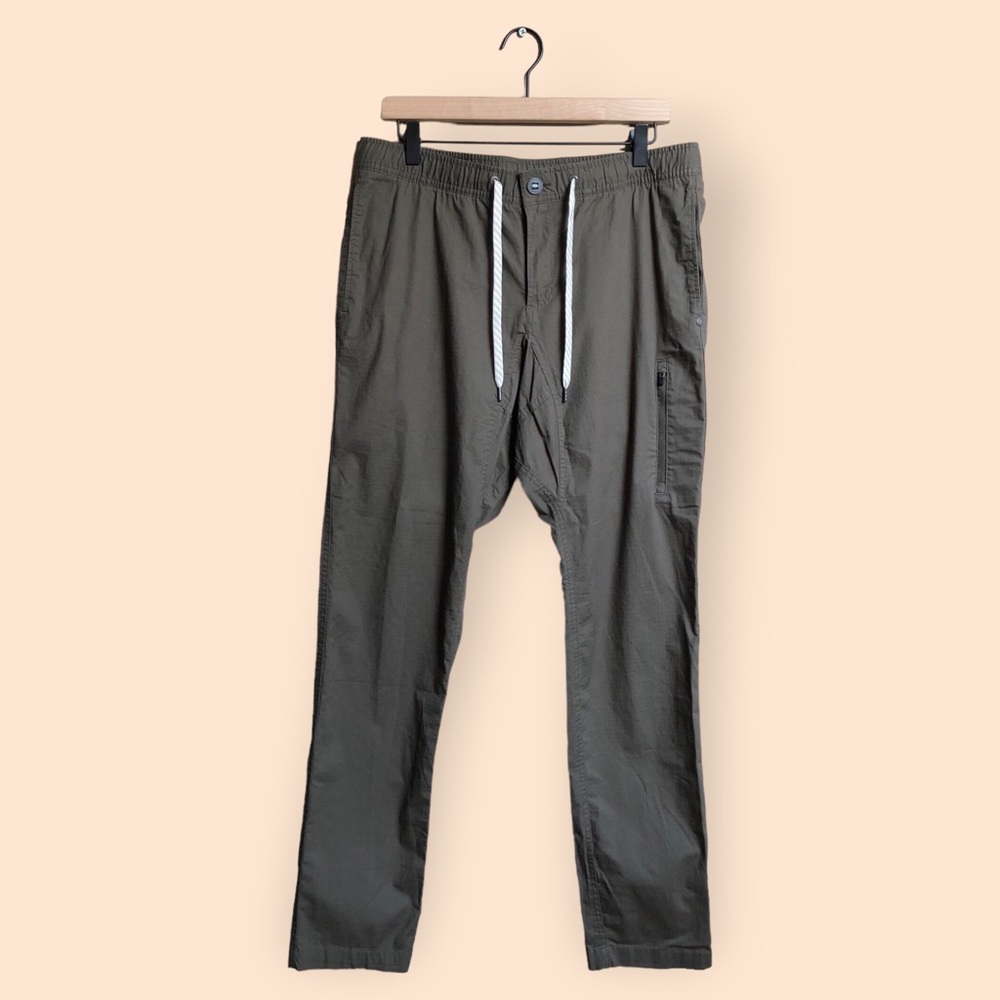 Vuori MENS Ripstop Pants DuraTerra Pants Dark Oregano Green Athleisure Large